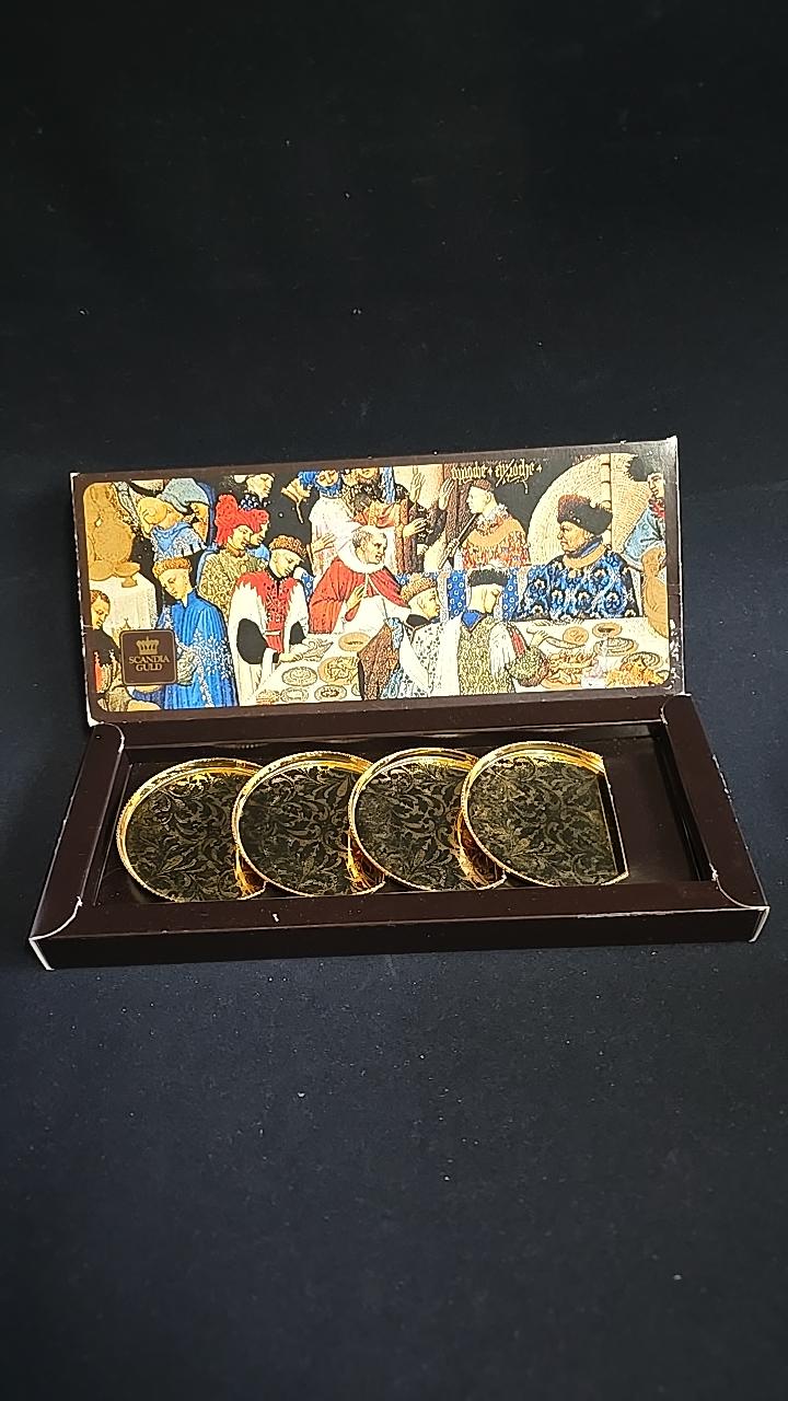 Glasunderlägg Scania Guld