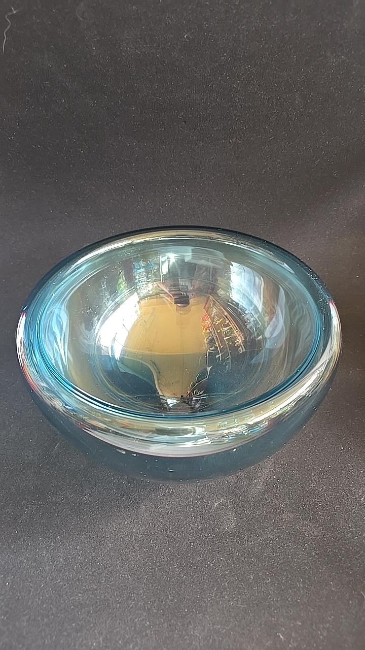 Glas Skål Signerad Tinaax Höjd 14cm Dia 23cm