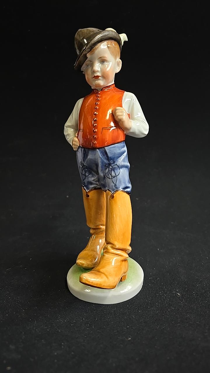 1940 Herend Porslinsfigur 'Pojke' 20 cm