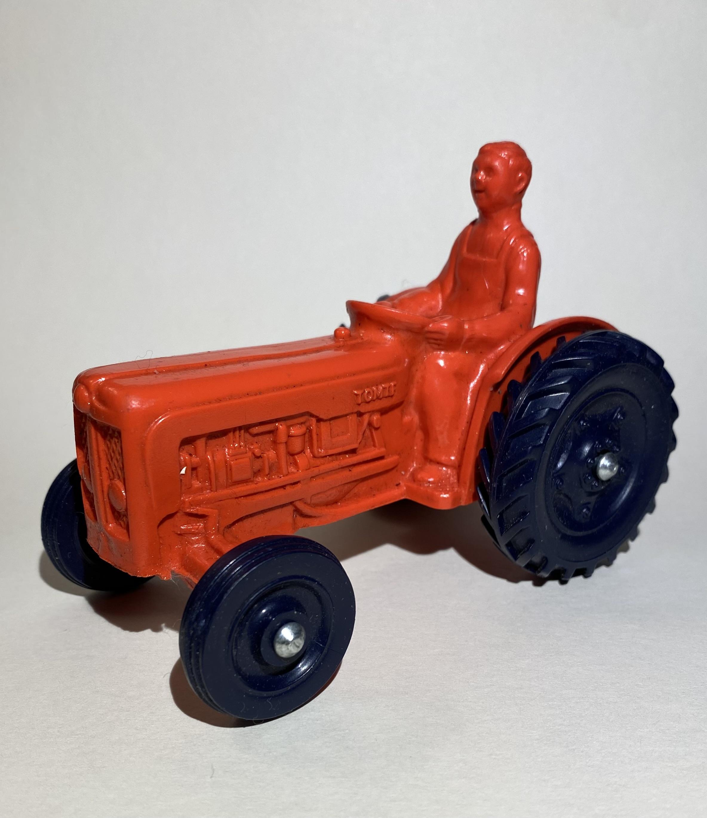 Äldre leksak traktor TOMTE