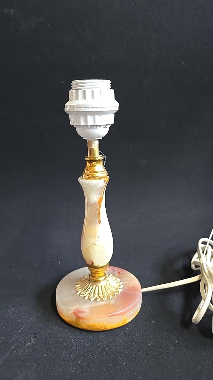Bordlampa alabaster/marmor höjd 26cm