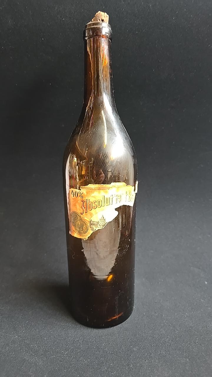 Absolut rent flaska gammal höjd 34 cm