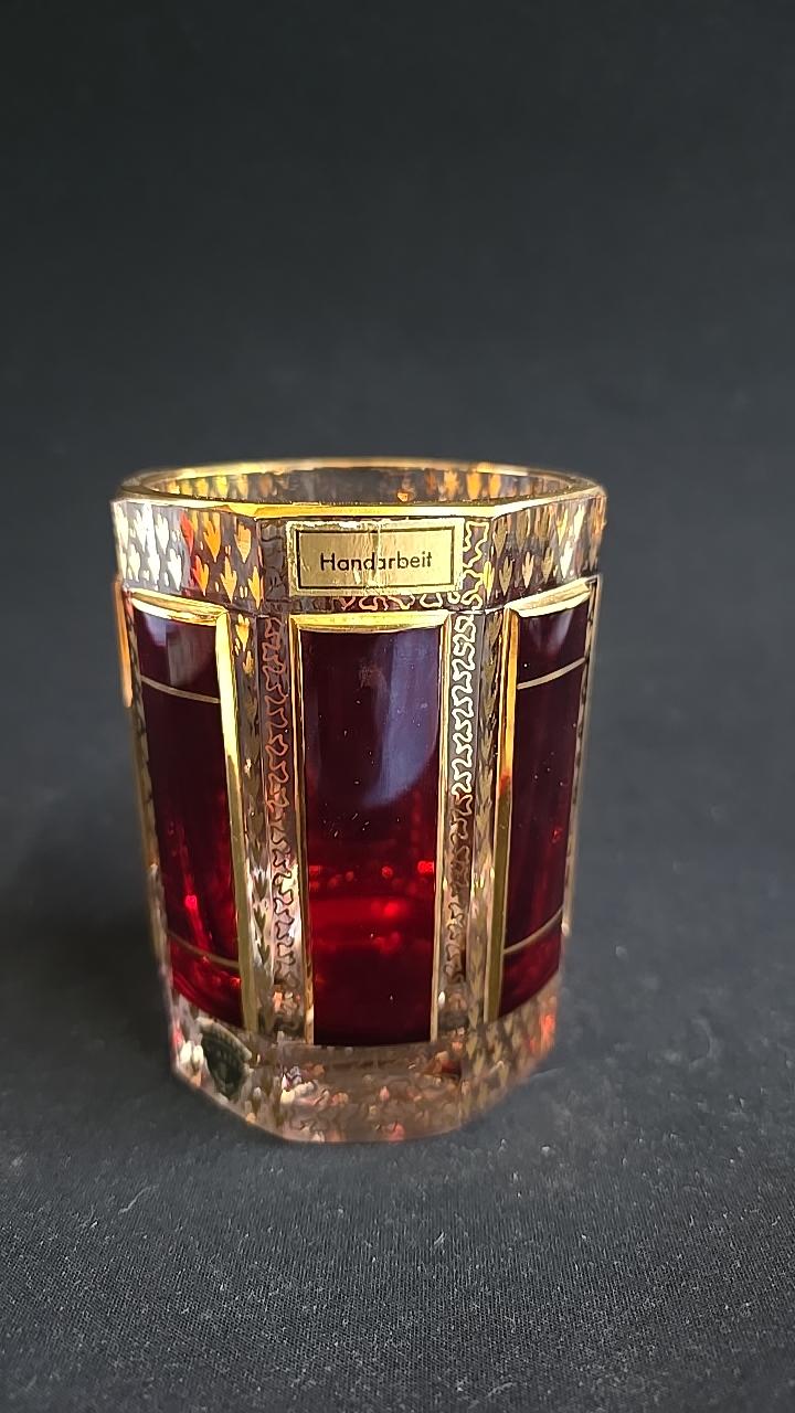 Bägare handslipad med Rödbets och Guldmålning