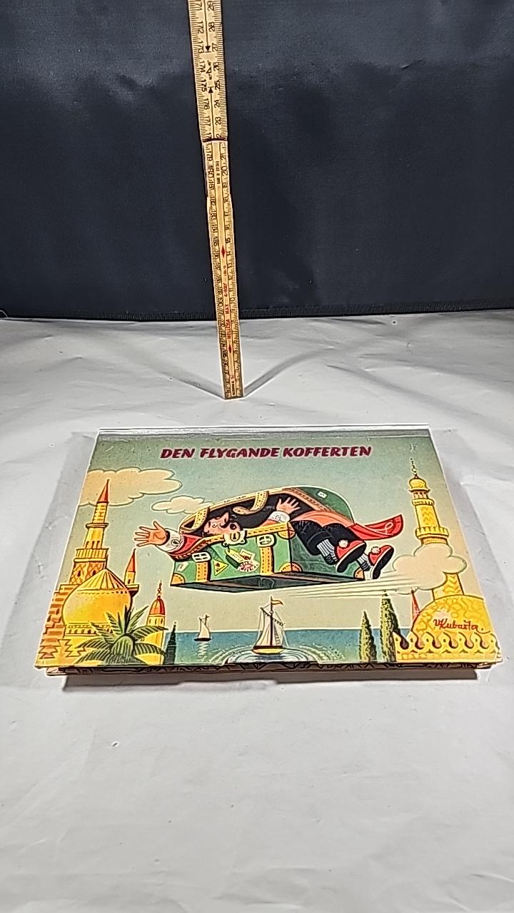 Den flygande kofferten bok 1960 i fint skick