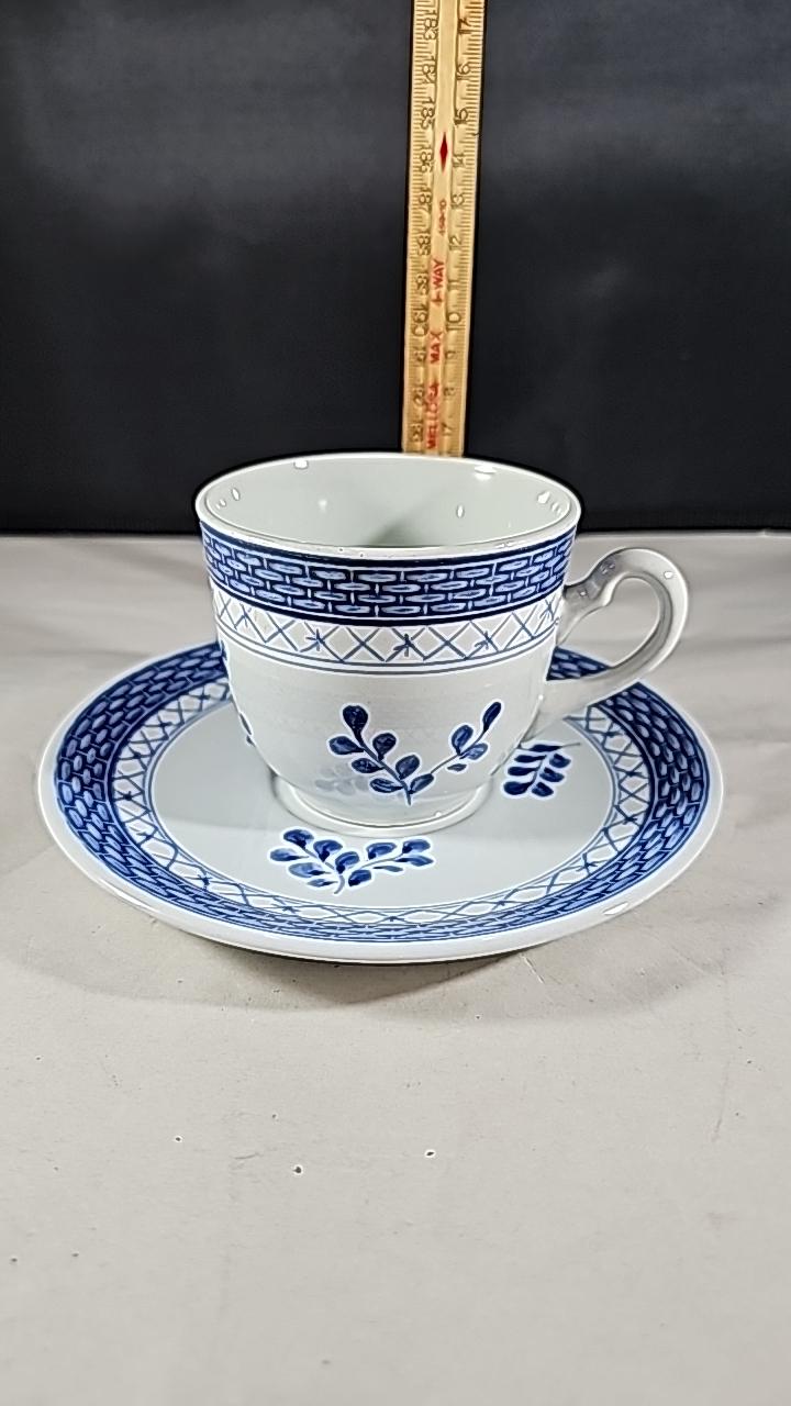 Royal Copenhagen/Aluminia Blå Tranquebar Kaffekopp och fat No 11/956