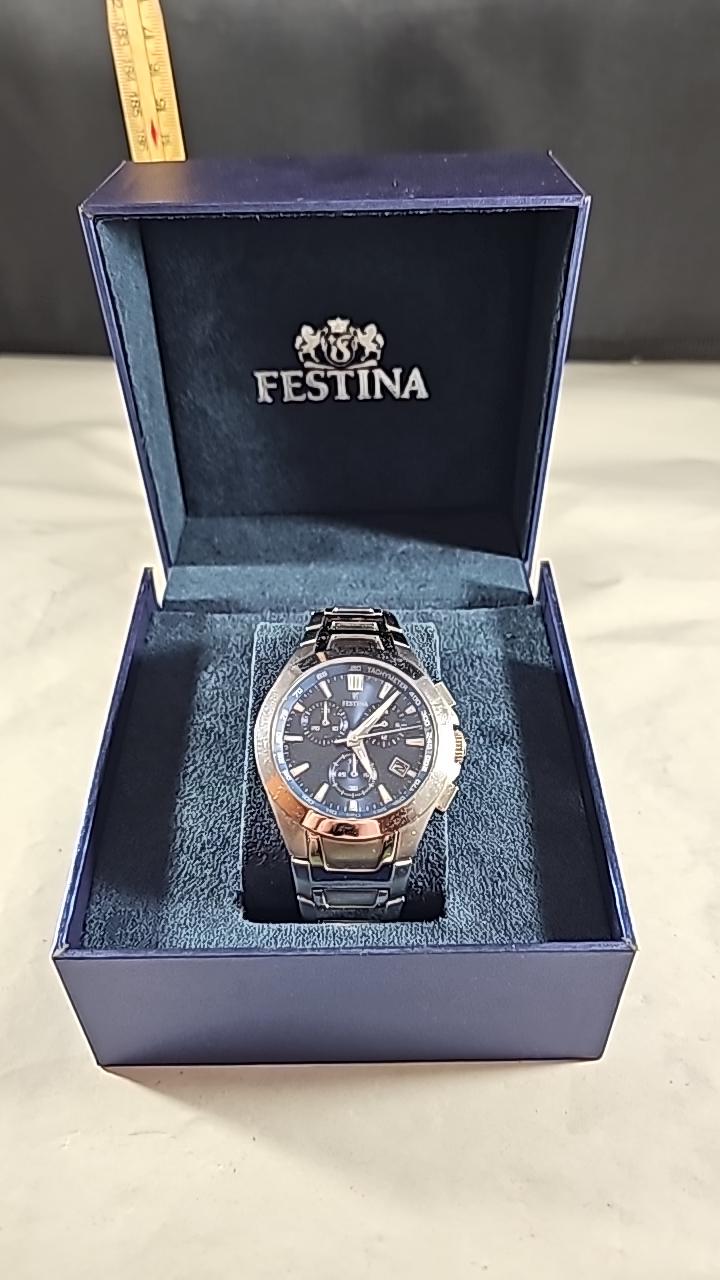 Festina Klocka