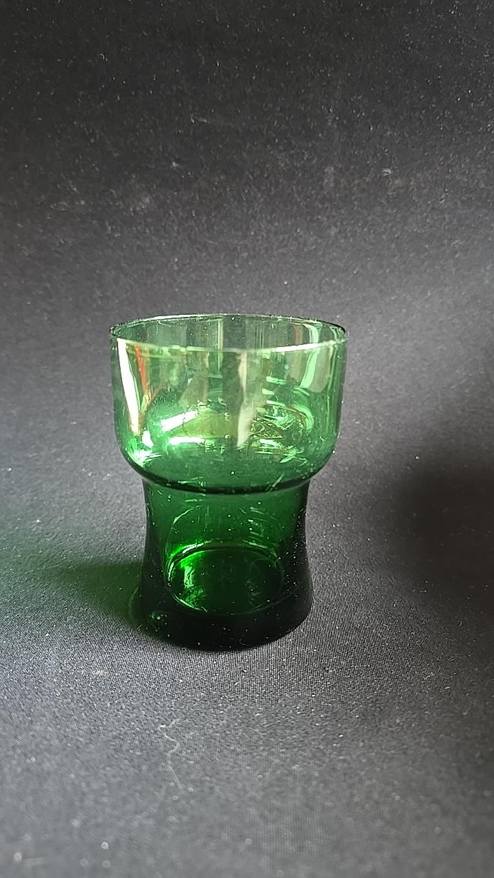Grönt Dricksglas retro höjd 10cm
