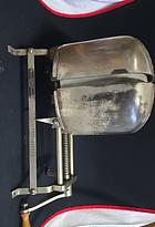 HATTFORMARE för modist, av kromad metall, 1900-talets första fjärdedel