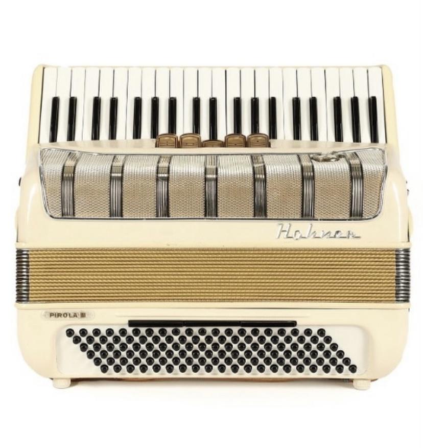 Hohner Pirola lll  nyskick inkl väska