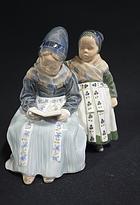 FIGURINE in the form of 2 girls, Royal Copenhagen, 1395