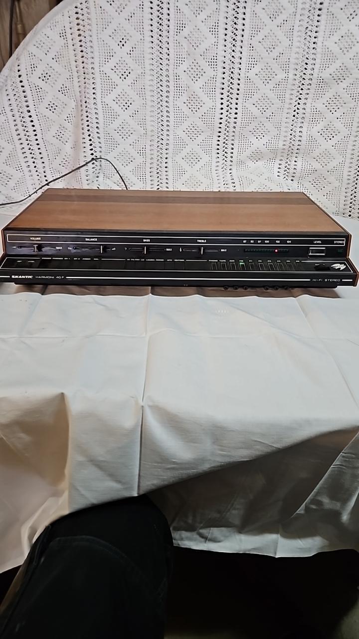 Skantic Hermoni 40F Vintage Stereoreceiver 
