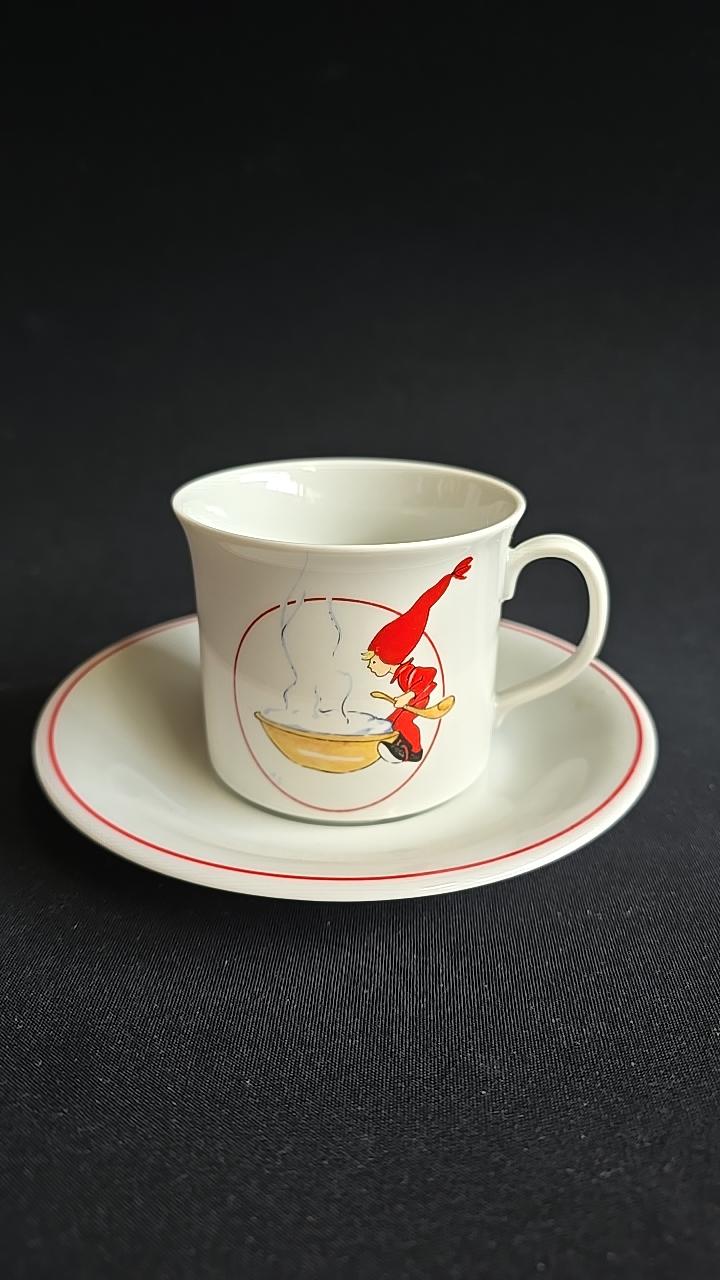 Rörstrand - Tomtejul, Kaffekopp med fat, Aina Stenberg