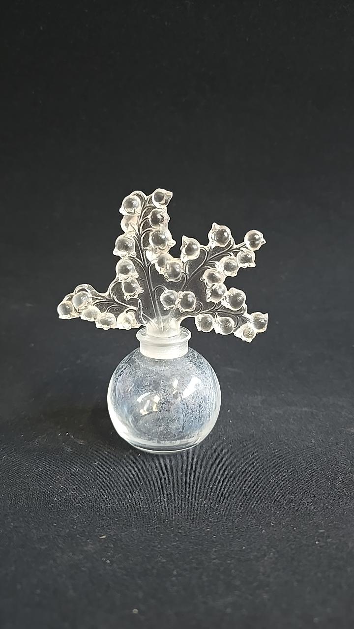 LALIQUE FRANCE Parfymflaska modell 'Clairefontaine'