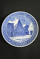 1921 Royal Copenhagen Christmas Plate
