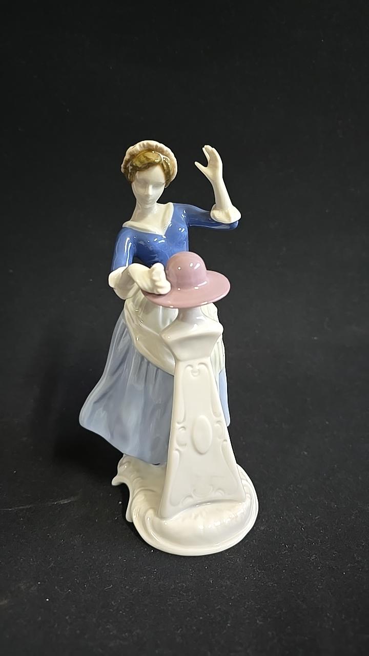 Vintage Goebel Hat Maker Colonial Women Frontier Porcelain Figurine Germany