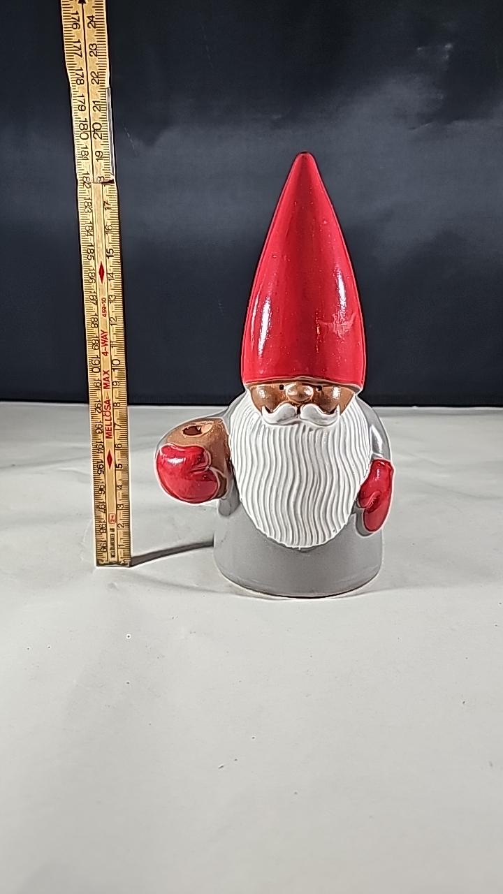 LISA LARSSON. TOMTE, keramik