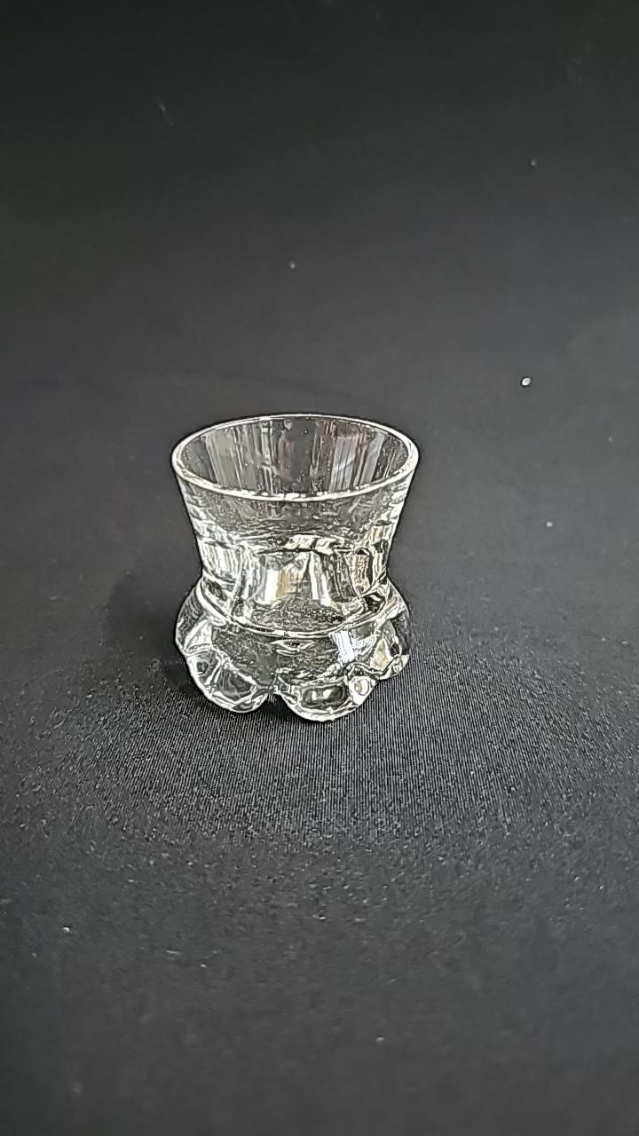 Snapsglas 'Buster' Kosta Boda